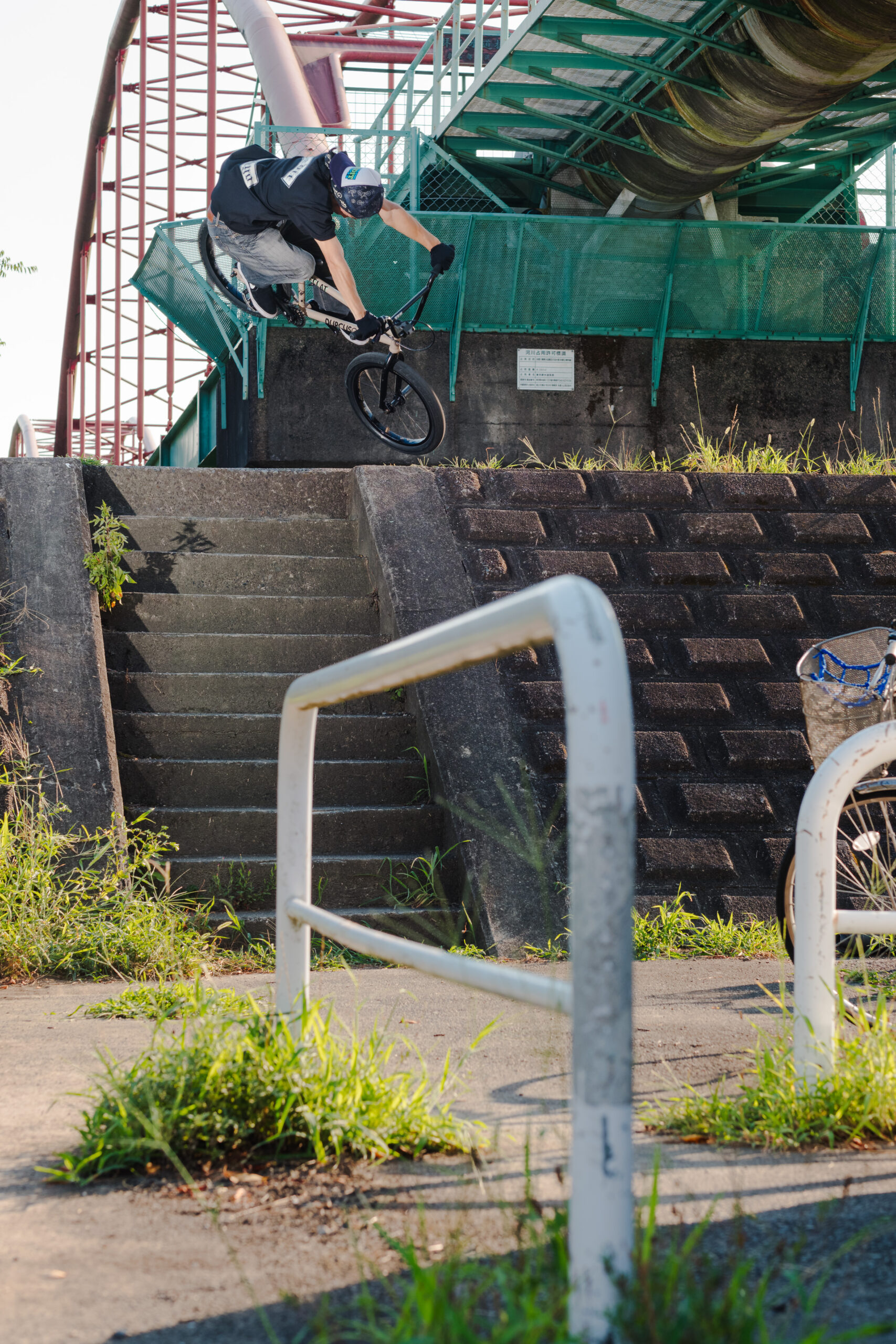 Riding Hop